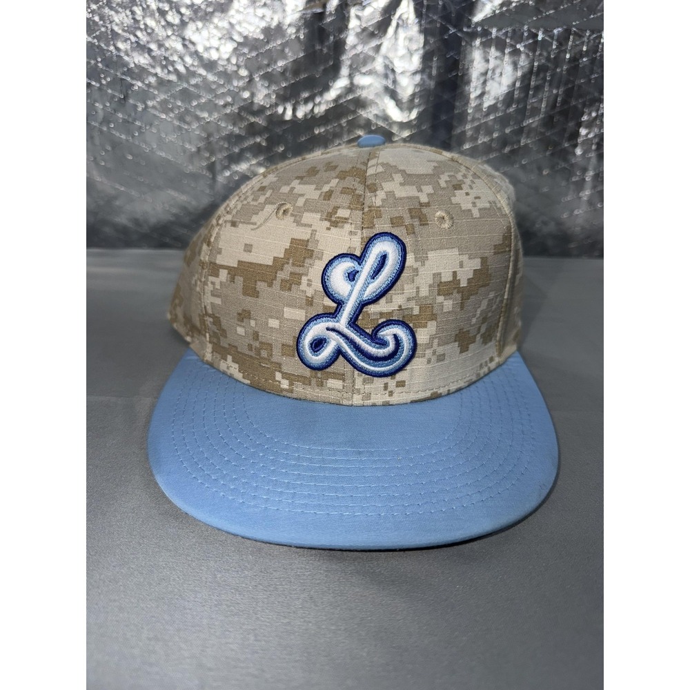 Los Angeles Lakers Hat Cap Fitted Mens 7 1/8 Beige Camo NBA Basketball The Game